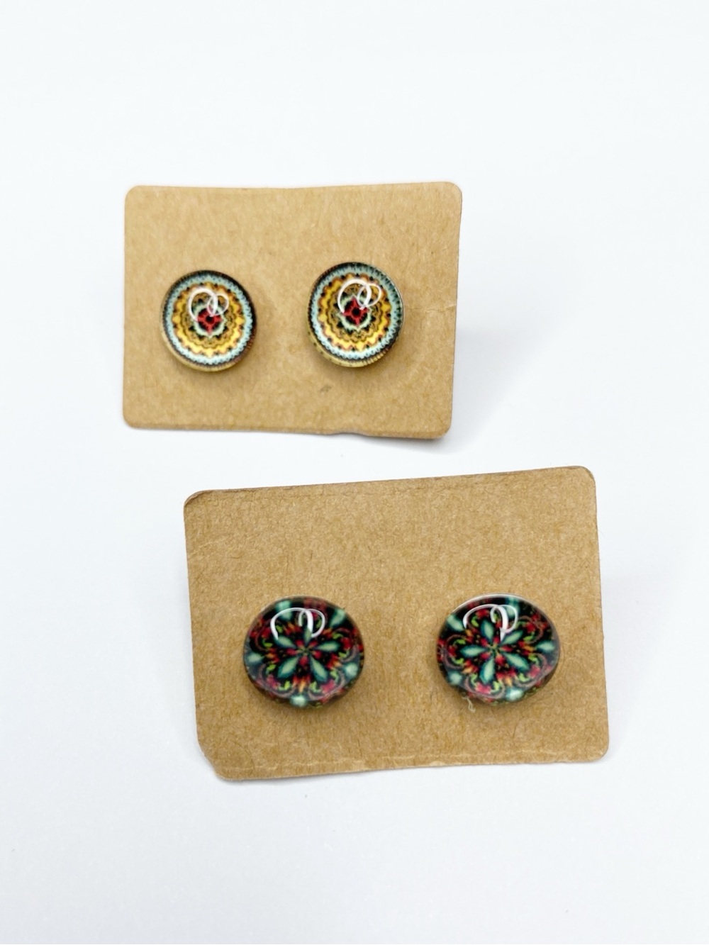 Set of 2 Boho Resin Cabochon Stud Earrings Detailed Floral Mandala Mosaic